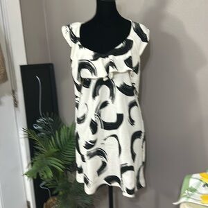 Anthropologie Deletta White Black Pincelada Ruffle Brushstroke Print Women’s M